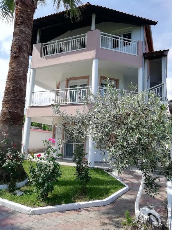 Villa Fotis View Paralía Skotínis Екстериор снимка