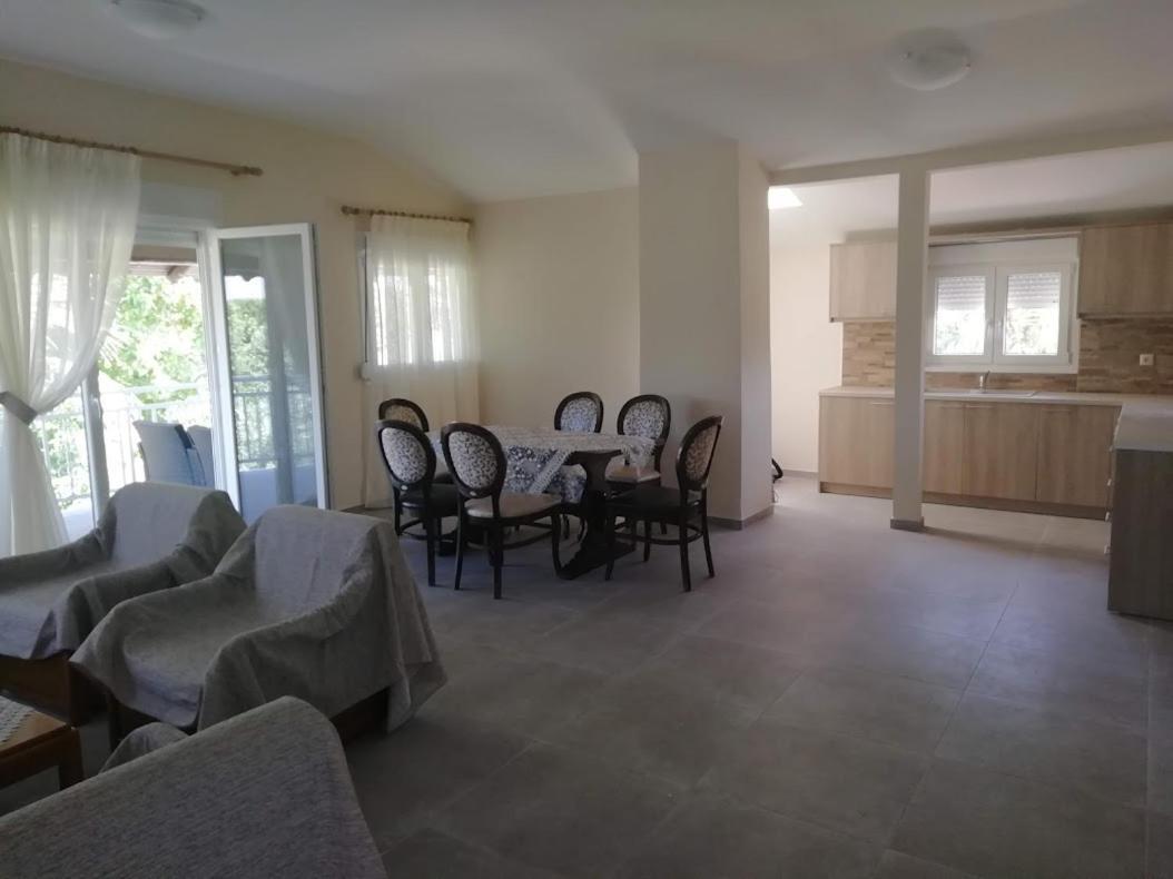 Villa Fotis View Paralía Skotínis Екстериор снимка