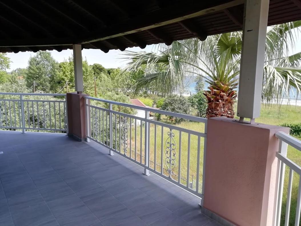 Villa Fotis View Paralía Skotínis Екстериор снимка